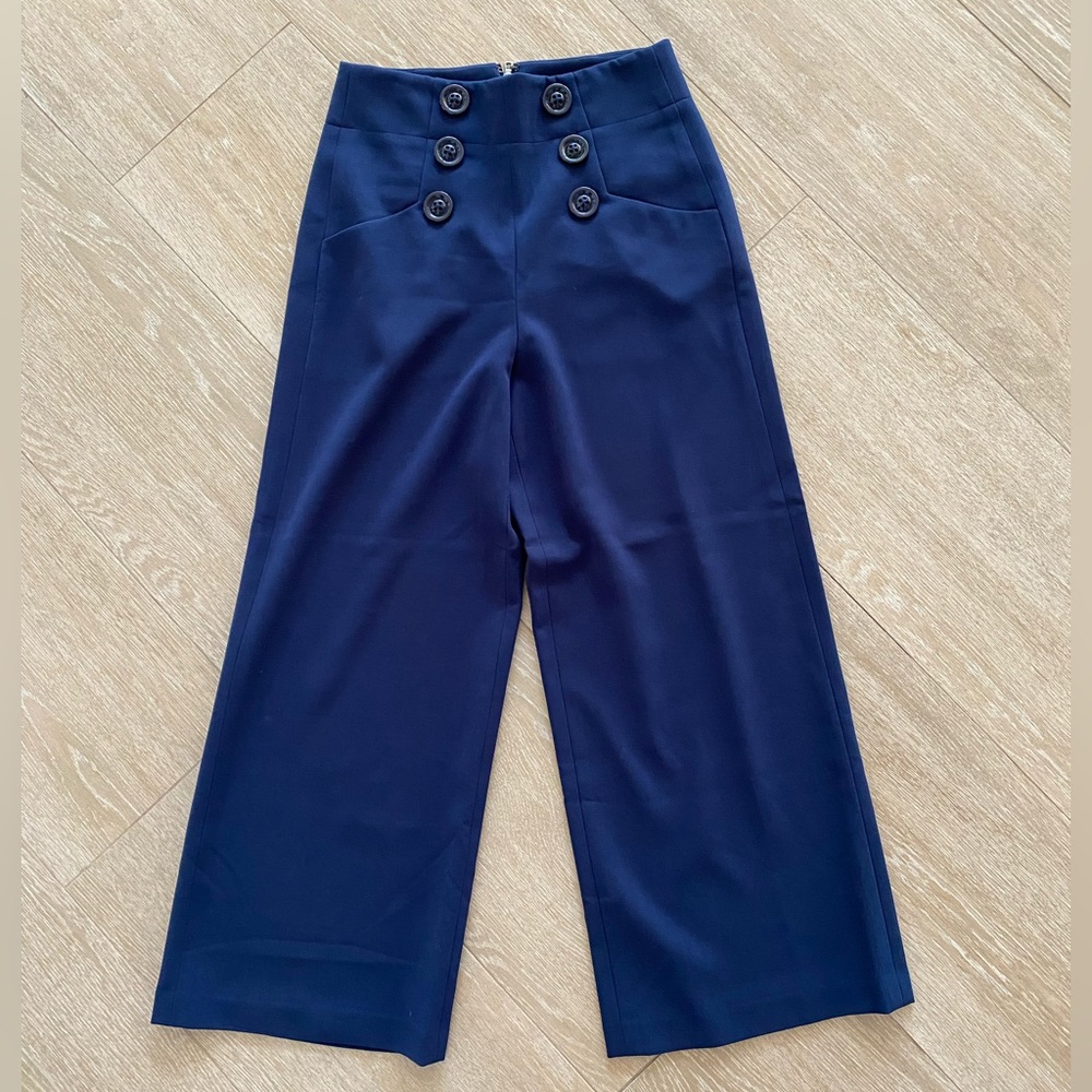 Alice & Olivia navy blue wide pants! Size 6